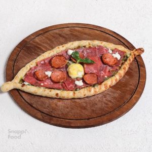 خاچاپوری سوسیس بیکن